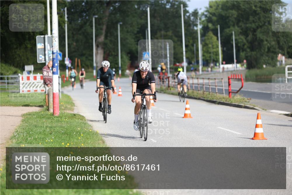 17.08.2025 - KN Förde Triathlon 2025 Yannick Fuchs http://msf.ph/oto/8617461 17.08.2025 09:40:38 Radfahren 131, 184, 199, 207, 223, 240, 241, 107, 131, 163, 179 meine-sportfotos.de