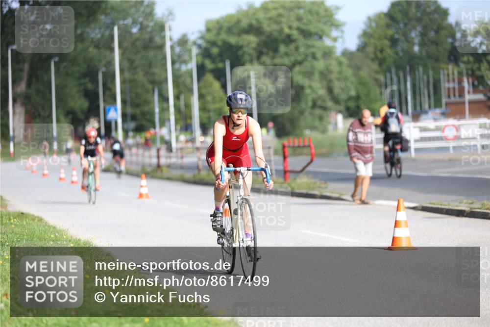 17.08.2025 - KN Förde Triathlon 2025 Yannick Fuchs http://msf.ph/oto/8617499 17.08.2025 09:40:54 Radfahren 119, 172, 211, 199, 207 meine-sportfotos.de