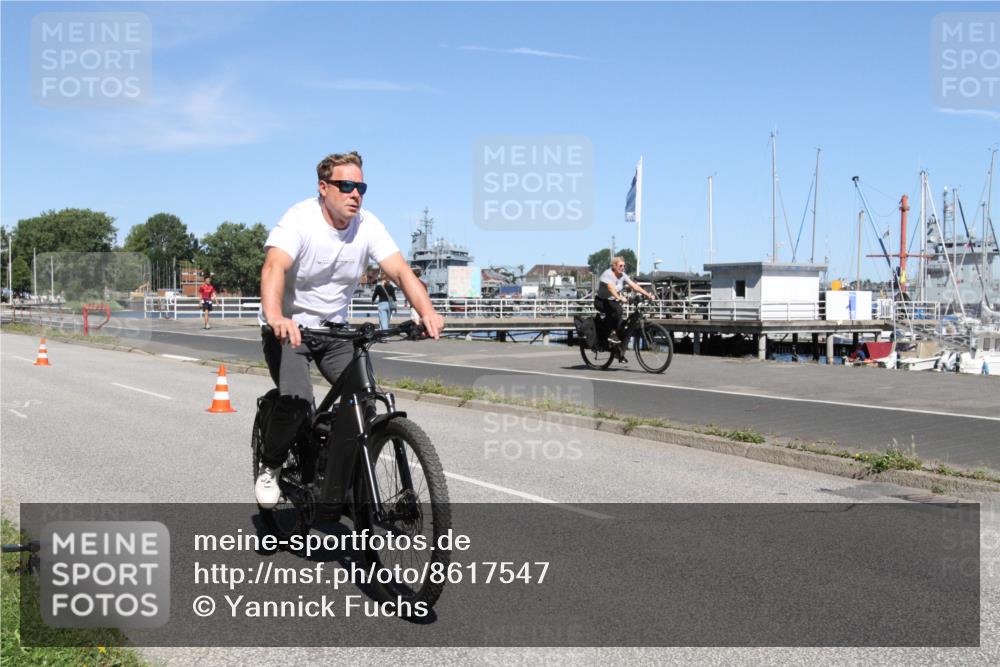 17.08.2025 - KN Förde Triathlon 2025 Yannick Fuchs http://msf.ph/oto/8617547 17.08.2025 12:04:37 Radfahren  meine-sportfotos.de