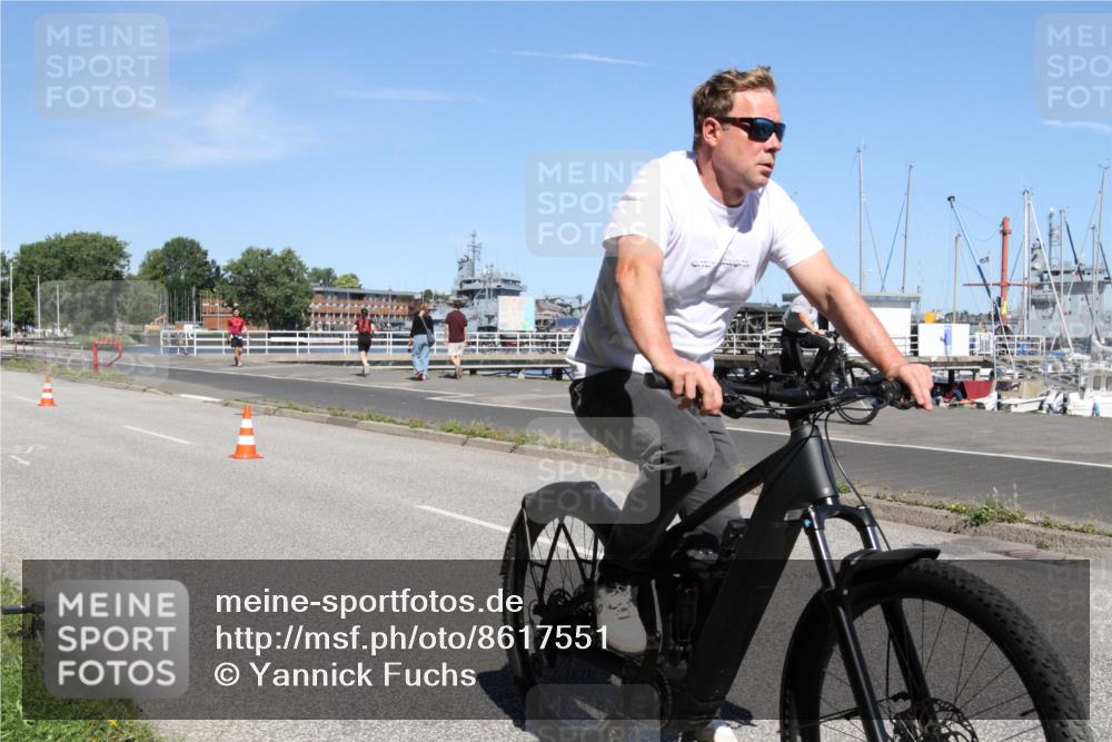 17.08.2025 - KN Förde Triathlon 2025 Yannick Fuchs http://msf.ph/oto/8617551 17.08.2025 12:04:37 Radfahren  meine-sportfotos.de