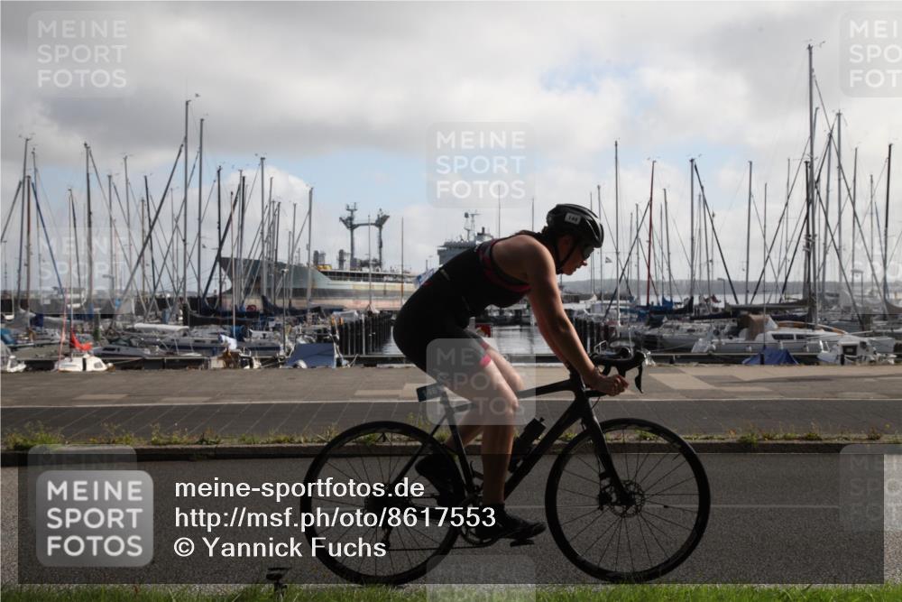 17.08.2025 - KN Förde Triathlon 2025 Yannick Fuchs http://msf.ph/oto/8617553 17.08.2025 09:45:43 Radfahren 142, 145, 146 meine-sportfotos.de