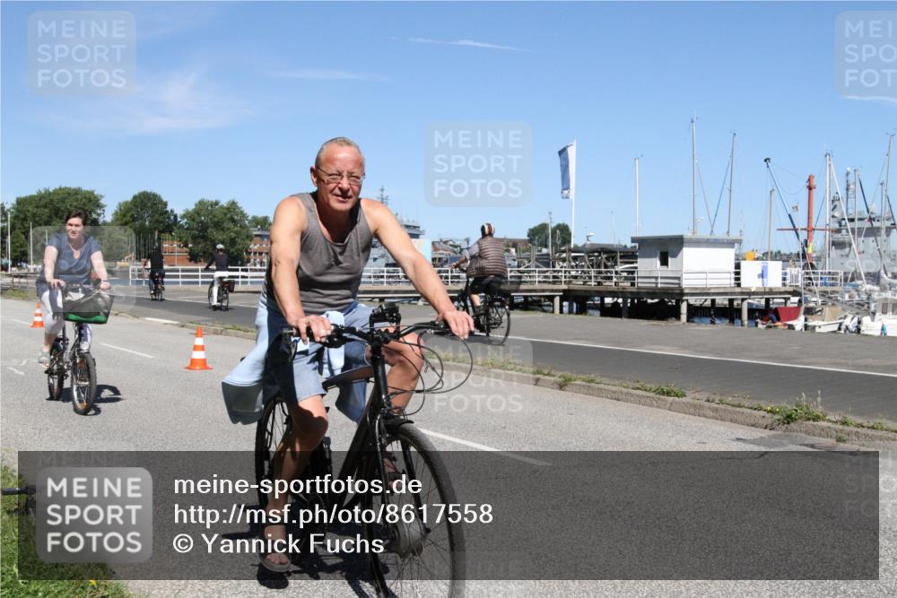 17.08.2025 - KN Förde Triathlon 2025 Yannick Fuchs http://msf.ph/oto/8617558 17.08.2025 12:05:10 Radfahren  meine-sportfotos.de