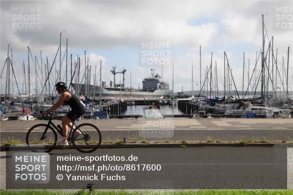 17.08.2025 - KN Förde Triathlon 2025 Yannick Fuchs http://msf.ph/oto/8617600 17.08.2025 09:46:21 Radfahren 144, 171, 213, 252 meine-sportfotos.de