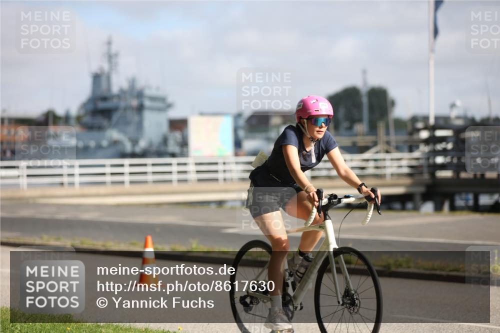 17.08.2025 - KN Förde Triathlon 2025 Yannick Fuchs http://msf.ph/oto/8617630 17.08.2025 09:42:09 Radfahren 111, 125, 127, 148, 174, 186, 202, 208, 215, 218, 219, 242, 186, 205, 208 meine-sportfotos.de
