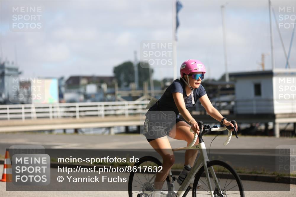 17.08.2025 - KN Förde Triathlon 2025 Yannick Fuchs http://msf.ph/oto/8617632 17.08.2025 09:42:09 Radfahren 111, 125, 127, 148, 174, 186, 202, 208, 215, 218, 219, 242, 186, 205, 208 meine-sportfotos.de