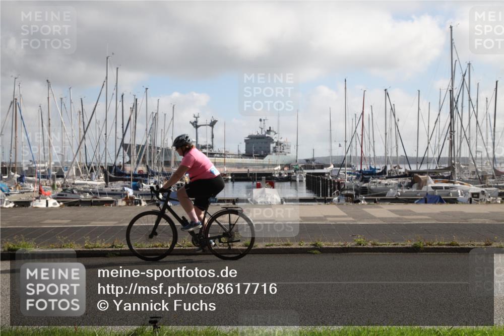 17.08.2025 - KN Förde Triathlon 2025 Yannick Fuchs http://msf.ph/oto/8617716 17.08.2025 09:48:03 Radfahren 248, 251 meine-sportfotos.de