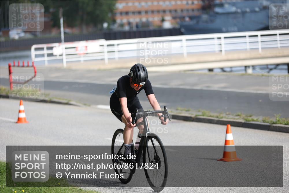 17.08.2025 - KN Förde Triathlon 2025 Yannick Fuchs http://msf.ph/oto/8617824 17.08.2025 09:43:23 Radfahren 105, 126, 190, 197, 210, 235, 253, 170, 216 meine-sportfotos.de