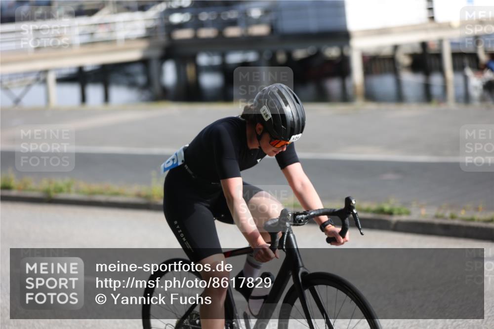 17.08.2025 - KN Förde Triathlon 2025 Yannick Fuchs http://msf.ph/oto/8617829 17.08.2025 09:43:24 Radfahren 105, 126, 190, 197, 210, 235, 253, 170, 216 meine-sportfotos.de