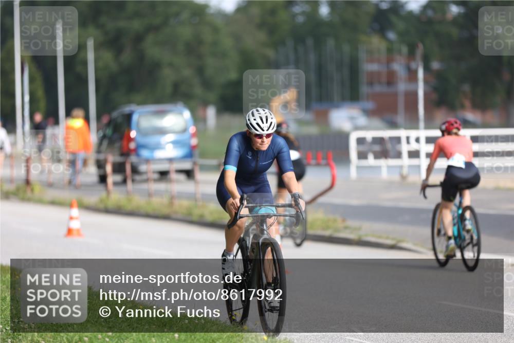 17.08.2025 - KN Förde Triathlon 2025 Yannick Fuchs http://msf.ph/oto/8617992 17.08.2025 09:44:40 Radfahren 200, 201, 212, 230, 252, 225, 246 meine-sportfotos.de