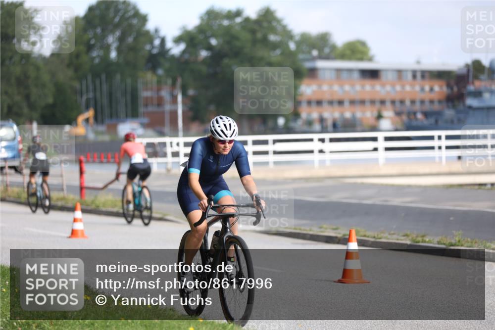 17.08.2025 - KN Förde Triathlon 2025 Yannick Fuchs http://msf.ph/oto/8617996 17.08.2025 09:44:41 Radfahren 200, 201, 212, 230, 252, 225, 246 meine-sportfotos.de