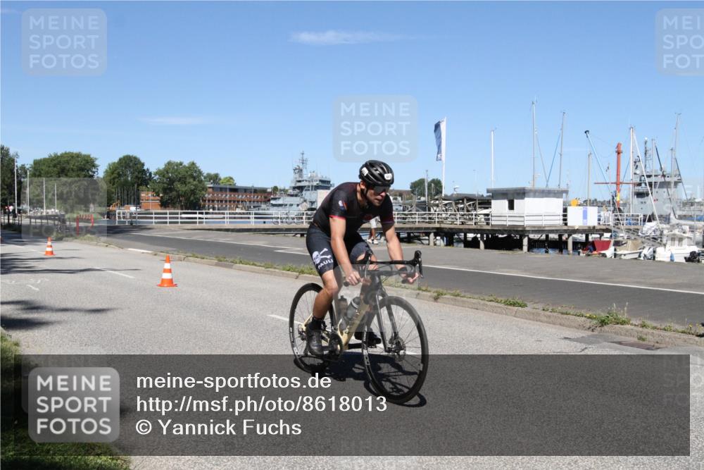 17.08.2025 - KN Förde Triathlon 2025 Yannick Fuchs http://msf.ph/oto/8618013 17.08.2025 12:54:02 Radfahren 448, 467 meine-sportfotos.de