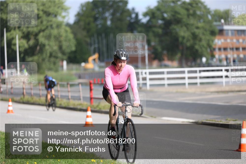 17.08.2025 - KN Förde Triathlon 2025 Yannick Fuchs http://msf.ph/oto/8618200 17.08.2025 09:46:02 Radfahren 121, 168, 243, 249, 115 meine-sportfotos.de