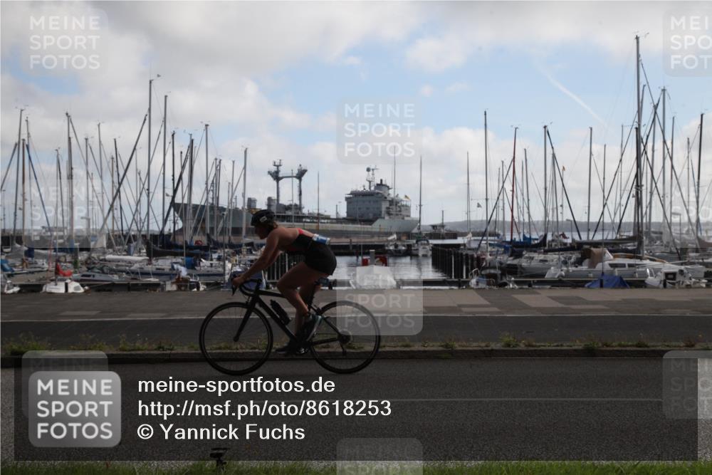 17.08.2025 - KN Förde Triathlon 2025 Yannick Fuchs http://msf.ph/oto/8618253 17.08.2025 09:54:19 Radfahren 102, 126, 128, 155, 156 meine-sportfotos.de