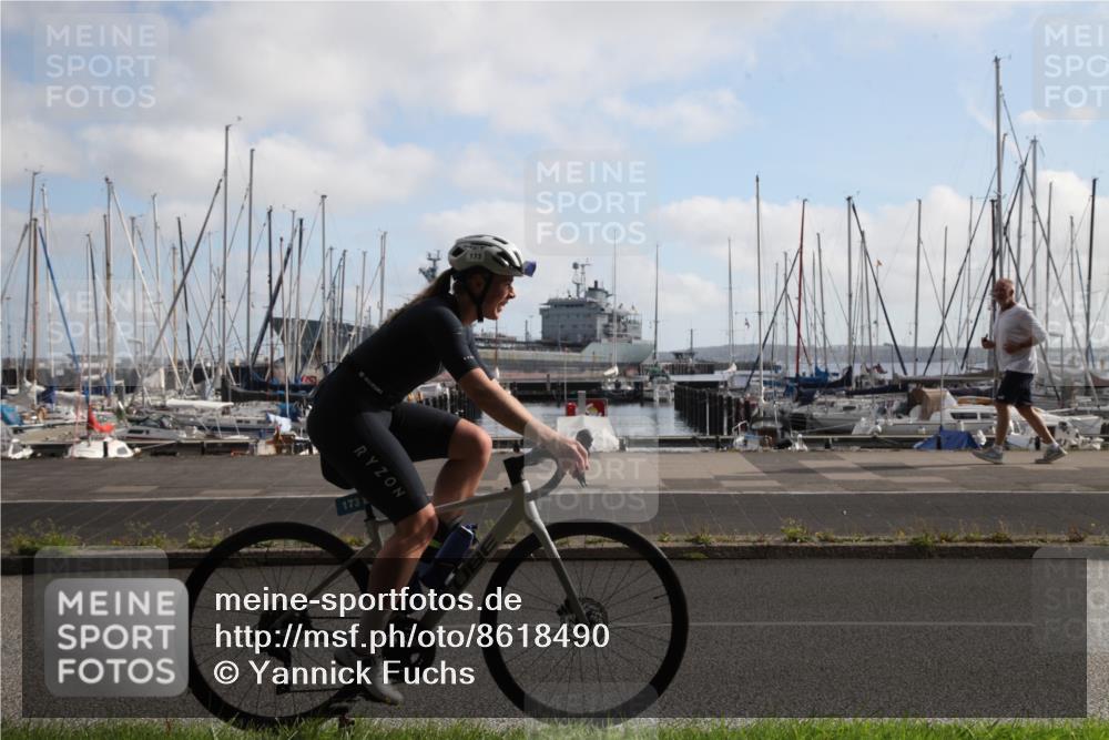 17.08.2025 - KN Förde Triathlon 2025 Yannick Fuchs http://msf.ph/oto/8618490 17.08.2025 10:00:08 Radfahren 118, 120, 173, 179, 189, 192, 240, 241, 249 meine-sportfotos.de