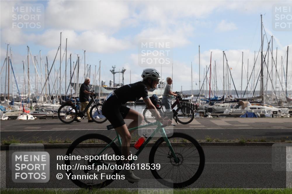 17.08.2025 - KN Förde Triathlon 2025 Yannick Fuchs http://msf.ph/oto/8618539 17.08.2025 10:01:37 Radfahren 140 meine-sportfotos.de