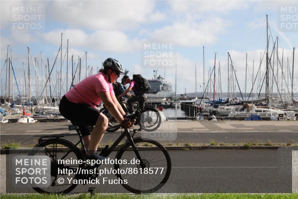 17.08.2025 - KN Förde Triathlon 2025 Yannick Fuchs http://msf.ph/oto/8618577 17.08.2025 10:02:34 Radfahren 224, 250, 251 meine-sportfotos.de