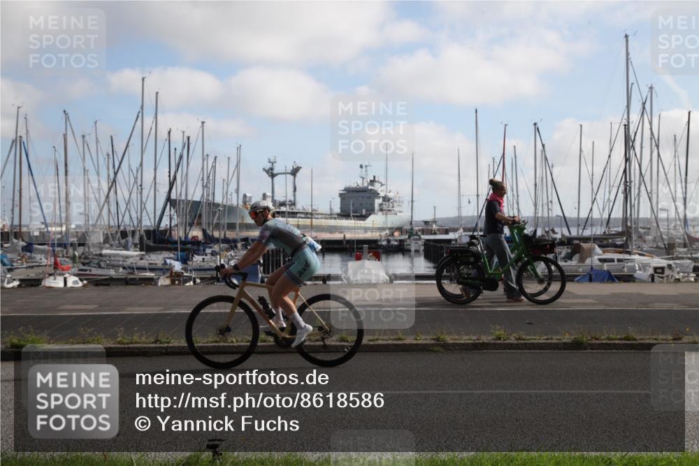 17.08.2025 - KN Förde Triathlon 2025 Yannick Fuchs http://msf.ph/oto/8618586 17.08.2025 10:03:08 Radfahren 142, 216 meine-sportfotos.de