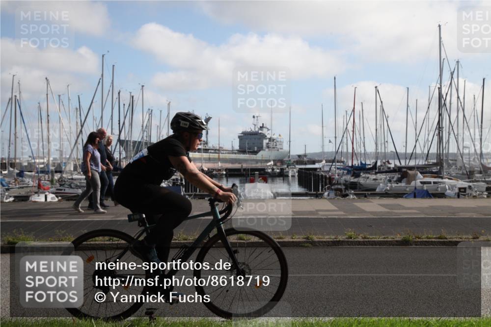 17.08.2025 - KN Förde Triathlon 2025 Yannick Fuchs http://msf.ph/oto/8618719 17.08.2025 10:06:06 Radfahren 111, 131, 167, 196, 211, 218 meine-sportfotos.de