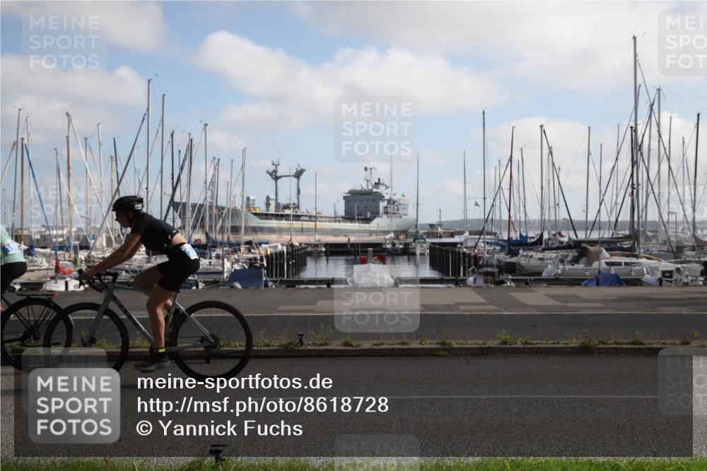 17.08.2025 - KN Förde Triathlon 2025 Yannick Fuchs http://msf.ph/oto/8618728 17.08.2025 10:06:15 Radfahren 167, 196, 199, 244 meine-sportfotos.de