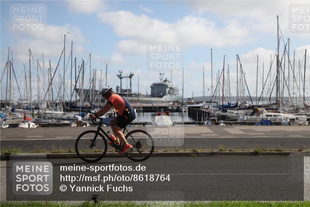 17.08.2025 - KN Förde Triathlon 2025 Yannick Fuchs http://msf.ph/oto/8618764 17.08.2025 10:07:39 Radfahren 195, 201, 235, 243 meine-sportfotos.de