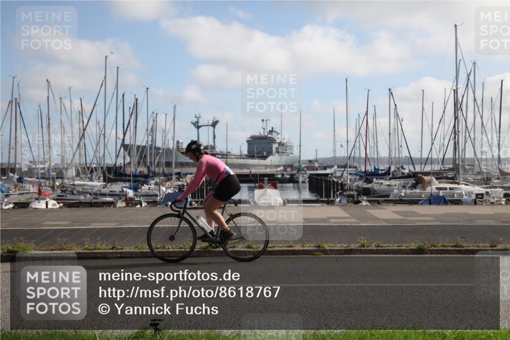 17.08.2025 - KN Förde Triathlon 2025 Yannick Fuchs http://msf.ph/oto/8618767 17.08.2025 10:07:41 Radfahren 195, 201, 235, 243 meine-sportfotos.de