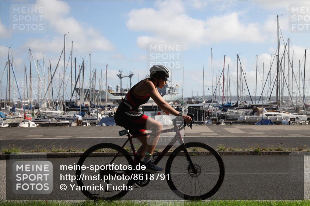 17.08.2025 - KN Förde Triathlon 2025 Yannick Fuchs http://msf.ph/oto/8618791 17.08.2025 10:09:09 Radfahren 197, 237 meine-sportfotos.de