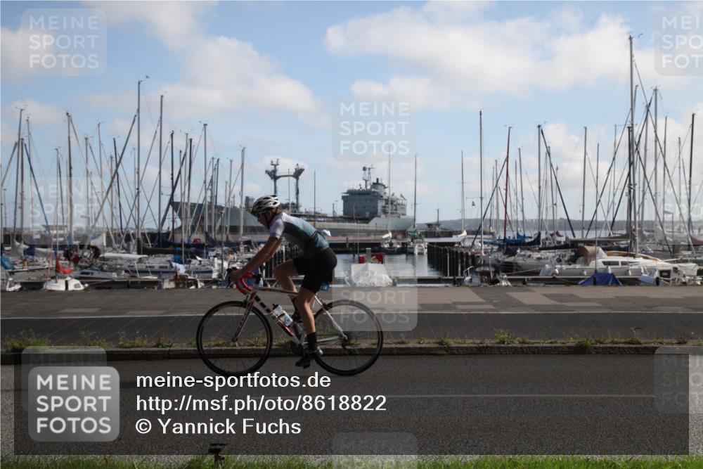 17.08.2025 - KN Förde Triathlon 2025 Yannick Fuchs http://msf.ph/oto/8618822 17.08.2025 10:10:33 Radfahren 118, 246, 249 meine-sportfotos.de