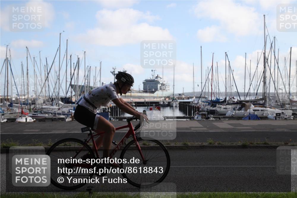 17.08.2025 - KN Förde Triathlon 2025 Yannick Fuchs http://msf.ph/oto/8618843 17.08.2025 10:12:33 Radfahren 118, 238, 245, 249 meine-sportfotos.de
