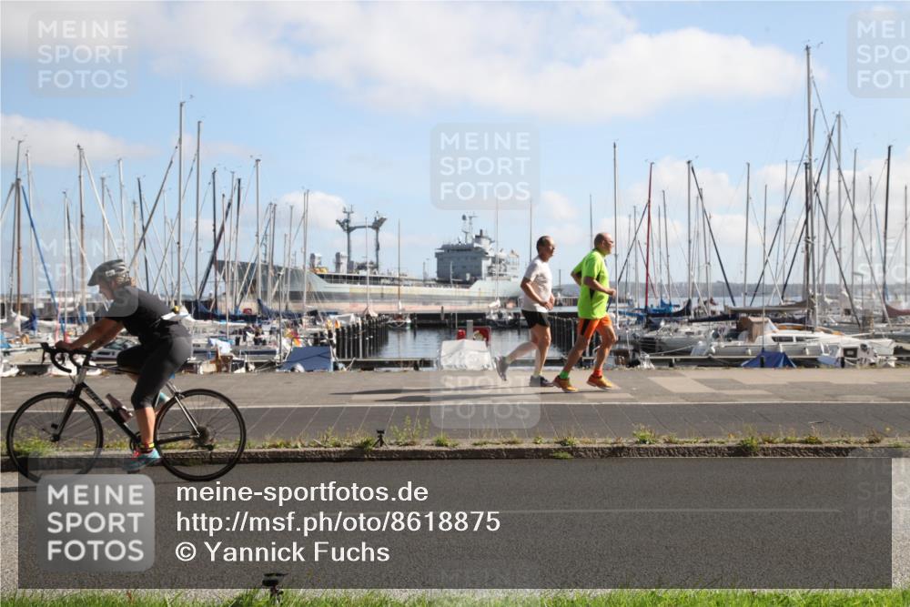 17.08.2025 - KN Förde Triathlon 2025 Yannick Fuchs http://msf.ph/oto/8618875 17.08.2025 10:16:40 Radfahren  meine-sportfotos.de