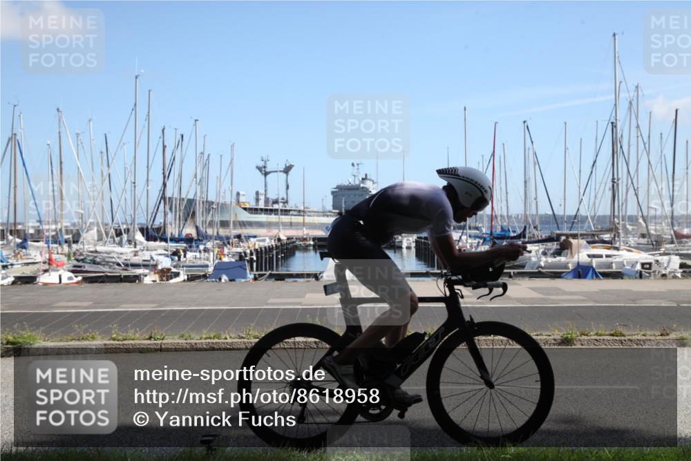 17.08.2025 - KN Förde Triathlon 2025 Yannick Fuchs http://msf.ph/oto/8618958 17.08.2025 11:03:00 Radfahren 273, 274, 280 meine-sportfotos.de