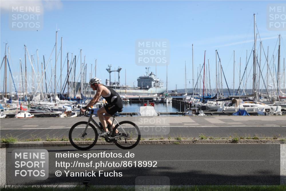 17.08.2025 - KN Förde Triathlon 2025 Yannick Fuchs http://msf.ph/oto/8618992 17.08.2025 11:04:33 Radfahren 280, 287, 288, 303 meine-sportfotos.de
