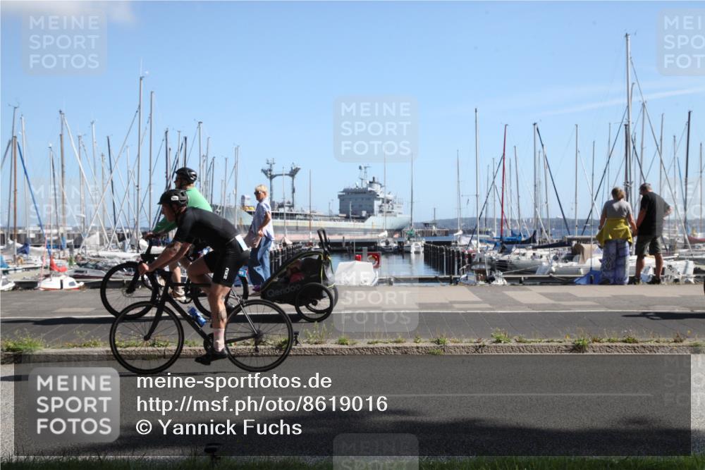 17.08.2025 - KN Förde Triathlon 2025 Yannick Fuchs http://msf.ph/oto/8619016 17.08.2025 11:05:36 Radfahren 295, 389 meine-sportfotos.de