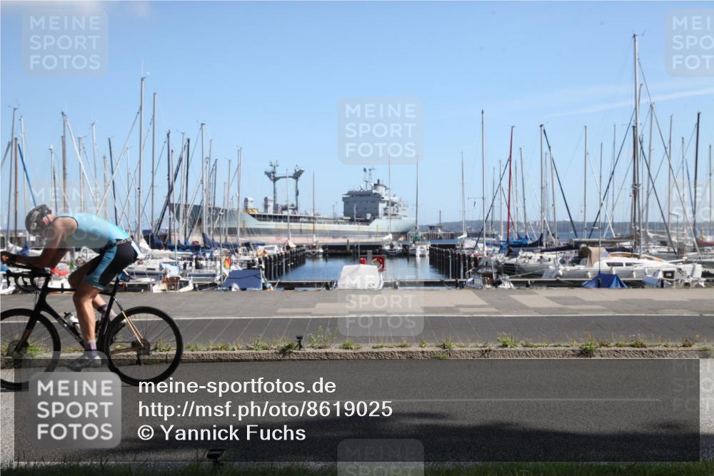 17.08.2025 - KN Förde Triathlon 2025 Yannick Fuchs http://msf.ph/oto/8619025 17.08.2025 11:06:06 Radfahren 288, 303, 310 meine-sportfotos.de