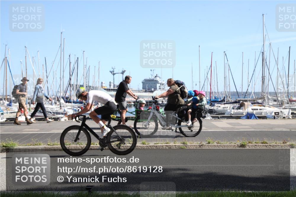 17.08.2025 - KN Förde Triathlon 2025 Yannick Fuchs http://msf.ph/oto/8619128 17.08.2025 11:09:29 Radfahren 279, 312, 316, 358, 608 meine-sportfotos.de