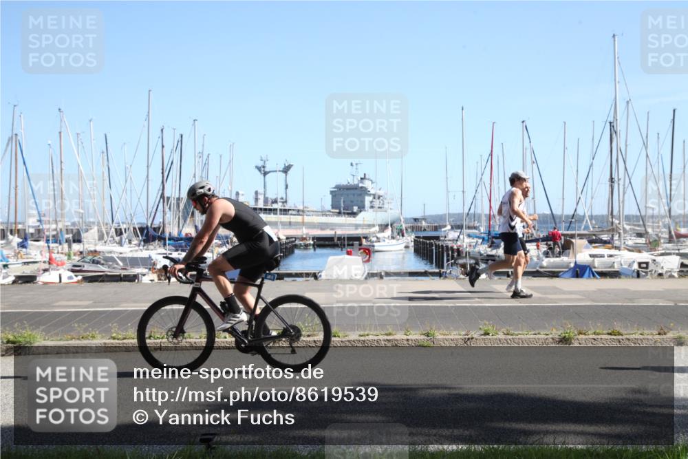 17.08.2025 - KN Förde Triathlon 2025 Yannick Fuchs http://msf.ph/oto/8619539 17.08.2025 11:16:11 Radfahren 285, 296, 310, 328, 344, 368, 618, 626, 628, 630 meine-sportfotos.de