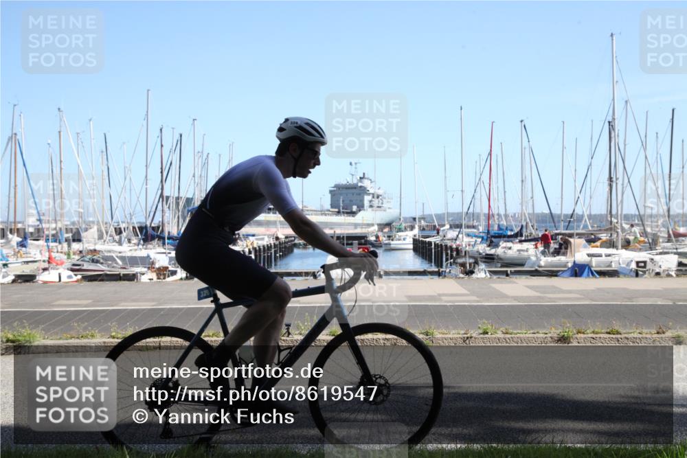 17.08.2025 - KN Förde Triathlon 2025 Yannick Fuchs http://msf.ph/oto/8619547 17.08.2025 11:16:15 Radfahren 266, 296, 310, 328, 335, 344, 368, 618, 626, 628 meine-sportfotos.de