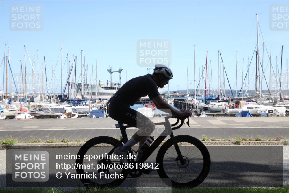 17.08.2025 - KN Förde Triathlon 2025 Yannick Fuchs http://msf.ph/oto/8619842 17.08.2025 11:22:10 Radfahren 267, 273, 280, 324, 387, 604, 607 meine-sportfotos.de