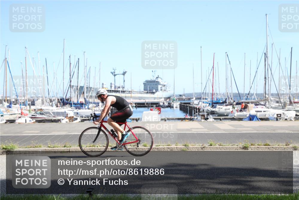 17.08.2025 - KN Förde Triathlon 2025 Yannick Fuchs http://msf.ph/oto/8619886 17.08.2025 11:23:01 Radfahren 281, 343, 370, 601 meine-sportfotos.de