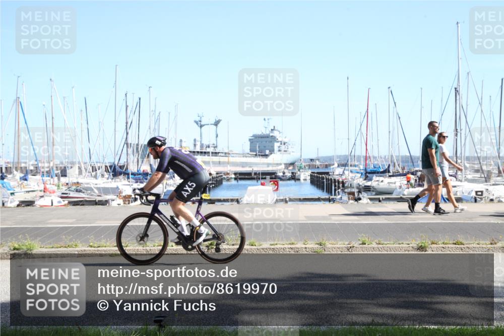 17.08.2025 - KN Förde Triathlon 2025 Yannick Fuchs http://msf.ph/oto/8619970 17.08.2025 11:24:19 Radfahren 271, 345, 350, 353, 354, 619, 642 meine-sportfotos.de