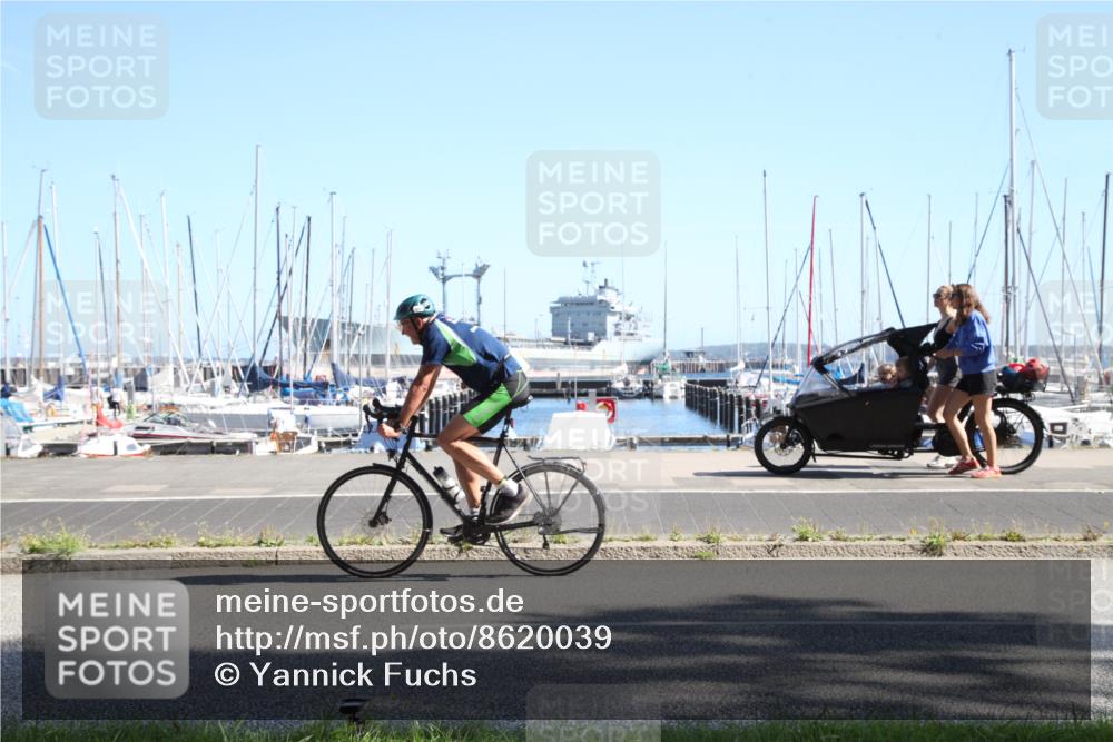 17.08.2025 - KN Förde Triathlon 2025 Yannick Fuchs http://msf.ph/oto/8620039 17.08.2025 11:26:18 Radfahren 282, 369, 380, 382, 608, 618, 627 meine-sportfotos.de