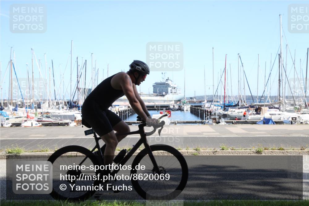 17.08.2025 - KN Förde Triathlon 2025 Yannick Fuchs http://msf.ph/oto/8620069 17.08.2025 11:27:34 Radfahren 310, 368, 622 meine-sportfotos.de