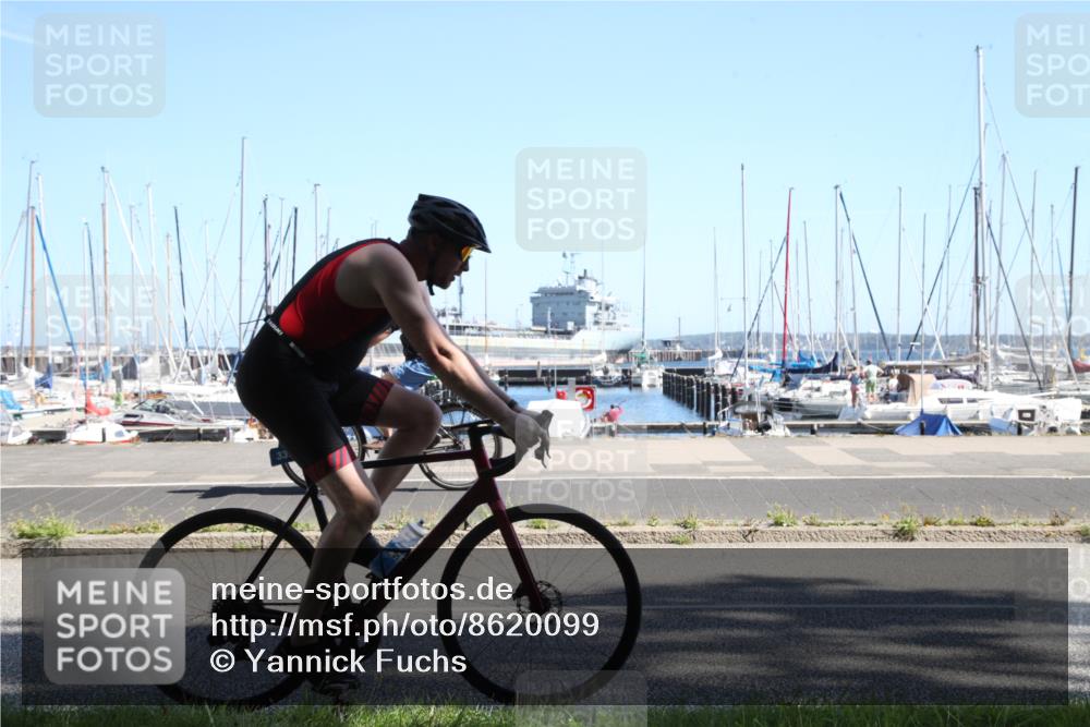 17.08.2025 - KN Förde Triathlon 2025 Yannick Fuchs http://msf.ph/oto/8620099 17.08.2025 11:29:08 Radfahren 335, 358 meine-sportfotos.de