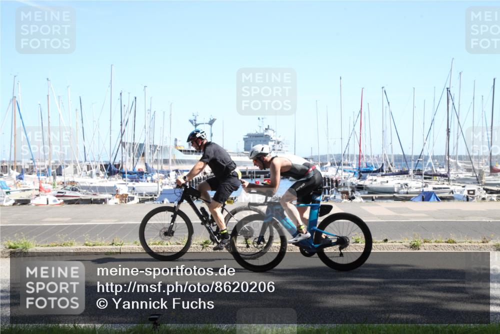 17.08.2025 - KN Förde Triathlon 2025 Yannick Fuchs http://msf.ph/oto/8620206 17.08.2025 11:33:26 Radfahren 280, 284, 296, 327, 350, 601, 642 meine-sportfotos.de
