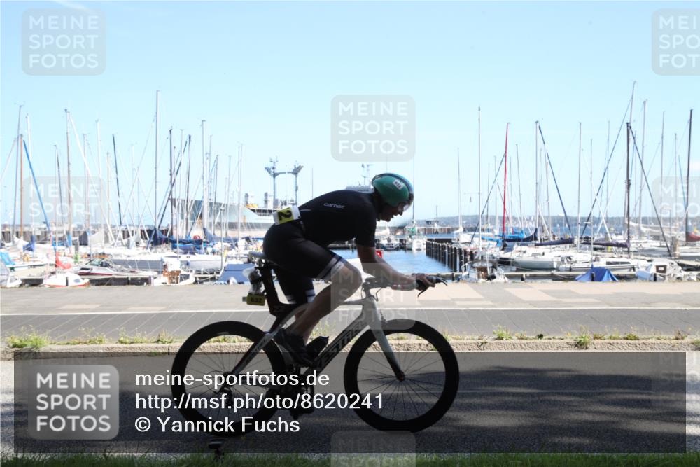 17.08.2025 - KN Förde Triathlon 2025 Yannick Fuchs http://msf.ph/oto/8620241 17.08.2025 11:34:37 Radfahren 300, 348, 375, 632 meine-sportfotos.de