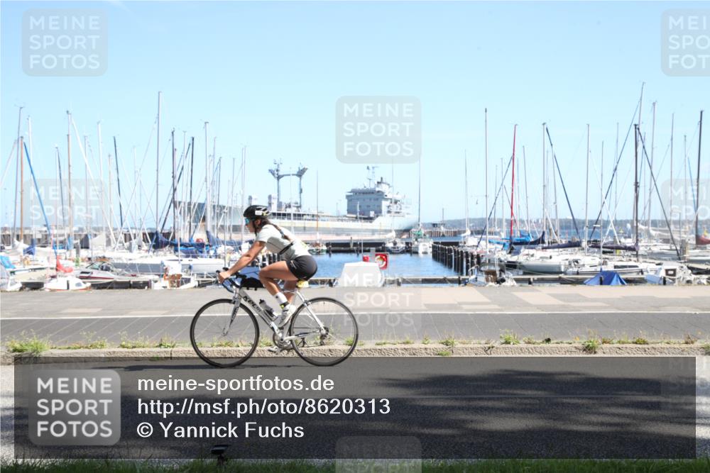 17.08.2025 - KN Förde Triathlon 2025 Yannick Fuchs http://msf.ph/oto/8620313 17.08.2025 11:36:41 Radfahren 295, 297, 353, 354, 623, 625 meine-sportfotos.de
