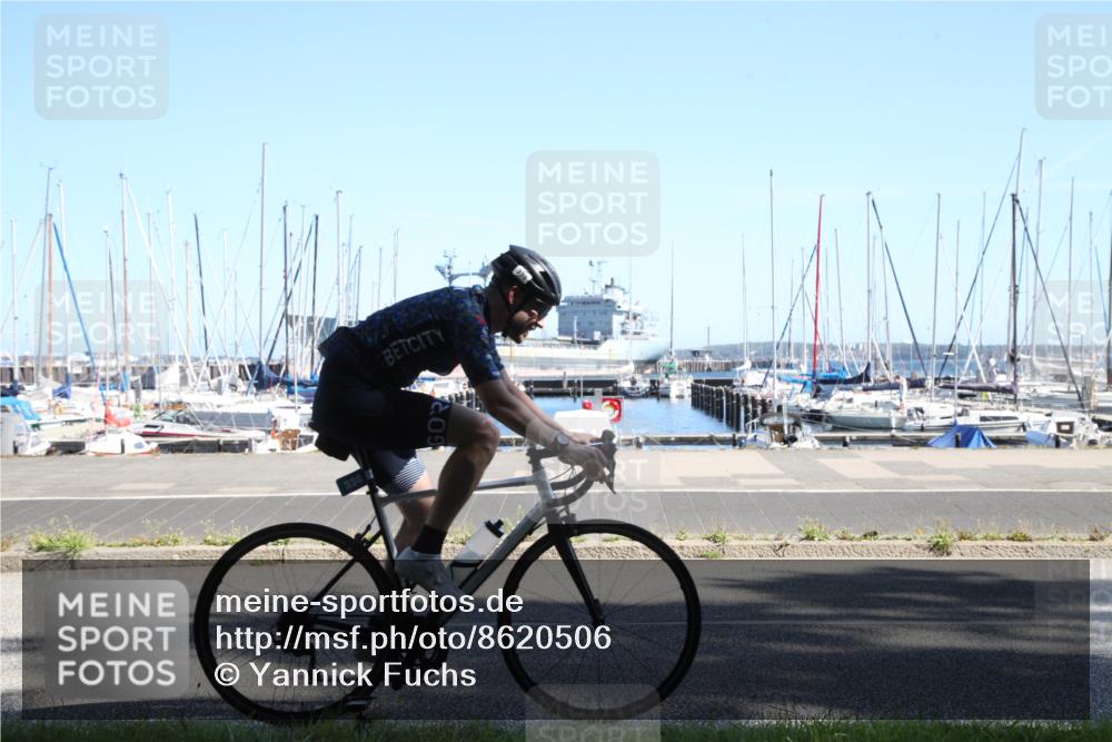 17.08.2025 - KN Förde Triathlon 2025 Yannick Fuchs http://msf.ph/oto/8620506 17.08.2025 11:46:17 Radfahren 329, 330, 350, 371, 609 meine-sportfotos.de