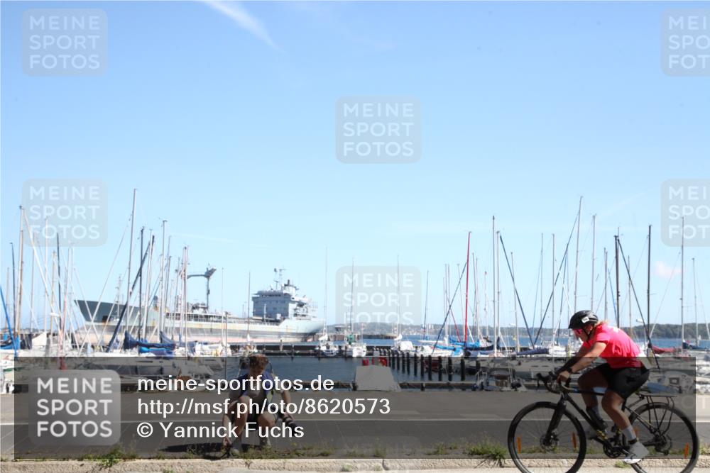 17.08.2025 - KN Förde Triathlon 2025 Yannick Fuchs http://msf.ph/oto/8620573 17.08.2025 11:50:23 Radfahren 308, 384, 606 meine-sportfotos.de