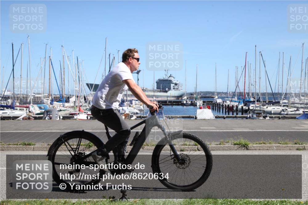 17.08.2025 - KN Förde Triathlon 2025 Yannick Fuchs http://msf.ph/oto/8620634 17.08.2025 12:04:38 Radfahren  meine-sportfotos.de