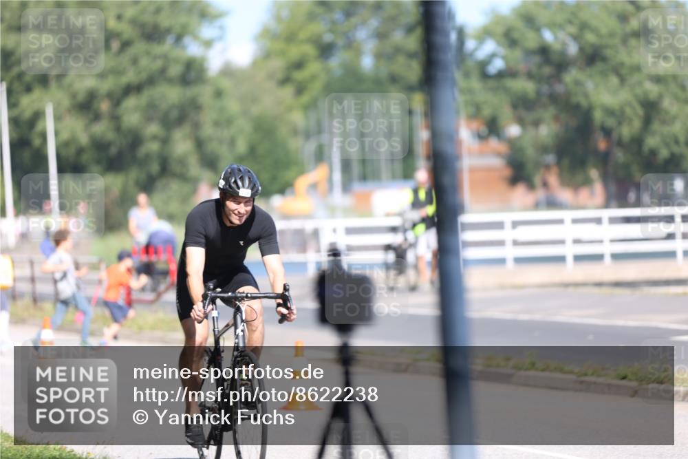 17.08.2025 - KN Förde Triathlon 2025 Yannick Fuchs http://msf.ph/oto/8622238 17.08.2025 11:08:07 Radfahren 299, 302, 309, 340, 297 meine-sportfotos.de