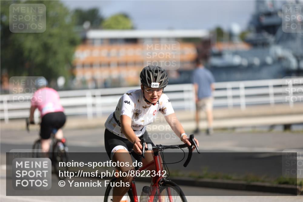 17.08.2025 - KN Förde Triathlon 2025 Yannick Fuchs http://msf.ph/oto/8622342 17.08.2025 09:48:06 Radfahren 109, 142, 144, 180, 249, 251 meine-sportfotos.de